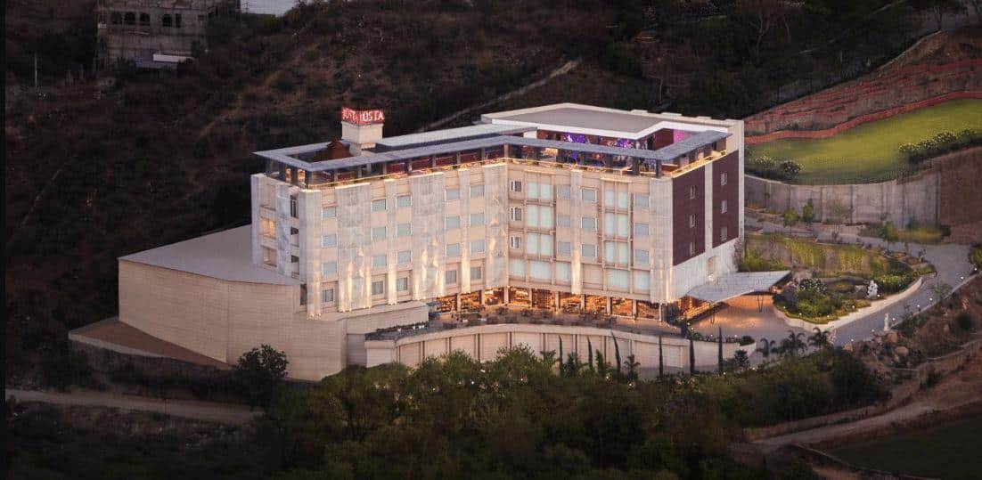 15. Justa Sajjangarh Resort & Spa