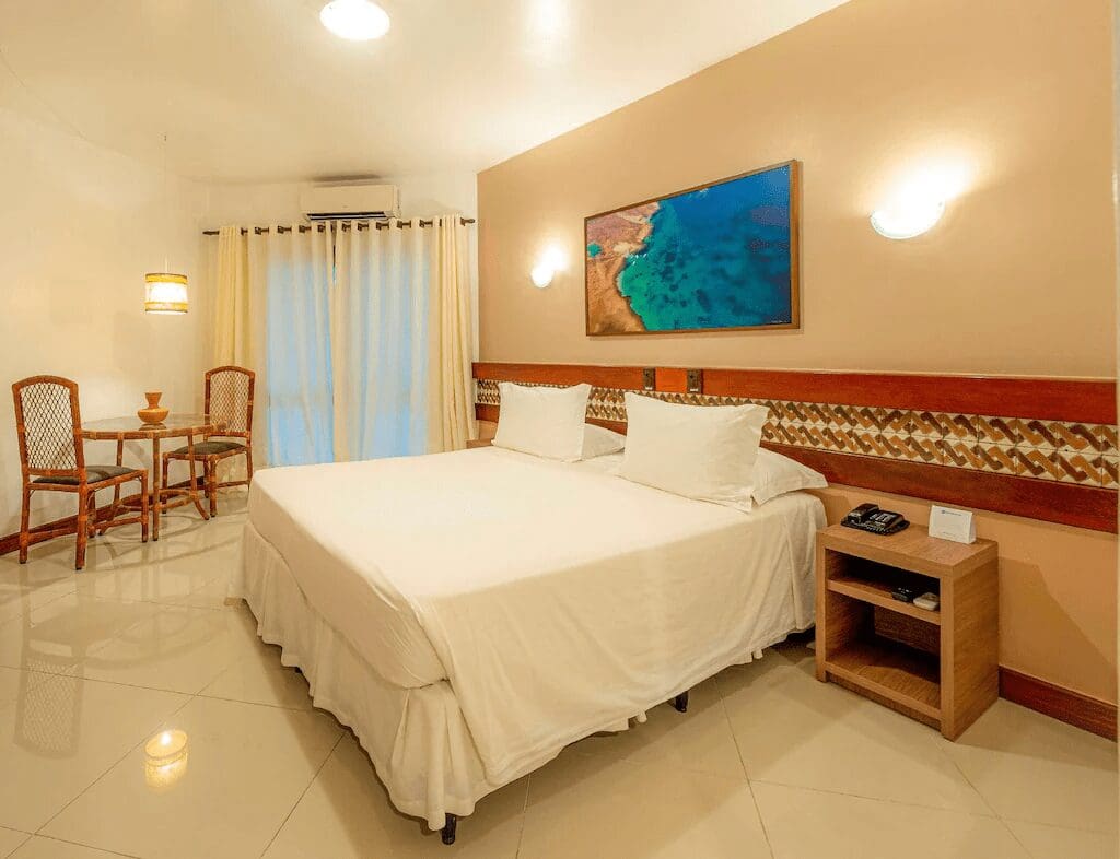 Deluxe Room with Queen Bed and Single Bed Non Smoking