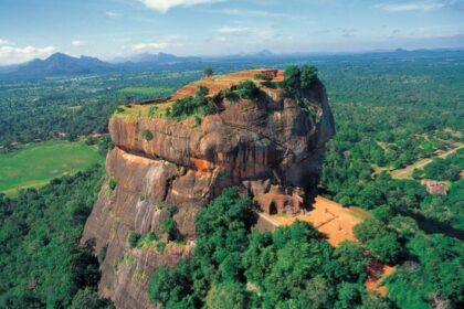 35 Best Tourist Places In Sri Lanka
