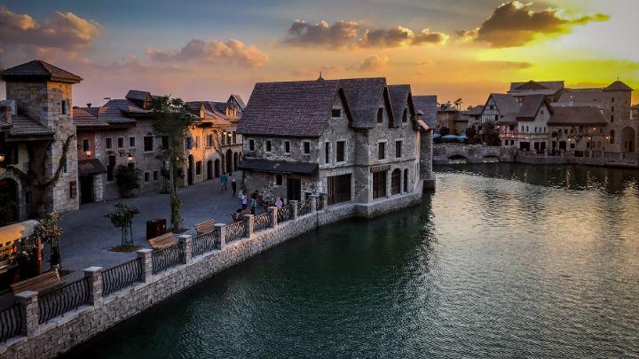 24. Dubai Parks and Resorts (Best Tourist Places In Dubai)