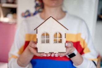 Should You Use A Home Equity Loan To Pay Off Debt
