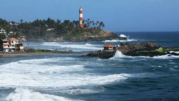 Lighthouse Beach (Best Beach In Kerala)