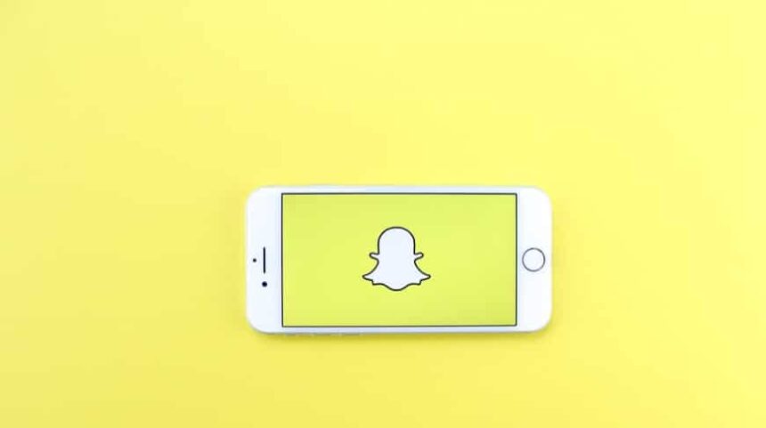 How To Play Games In Snapchat?