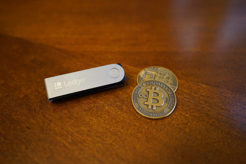 9 Best Hardware Wallets For Cross-Chain Assets | Secure Crypto Storage