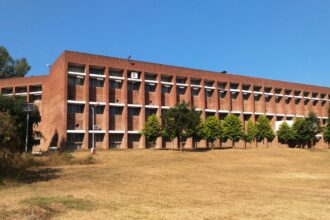9 Best 529 College Savings Plans | Top Options for 2025