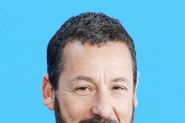 Adam Sandler Net Worth 2025 – Earnings & Wealth Breakdown