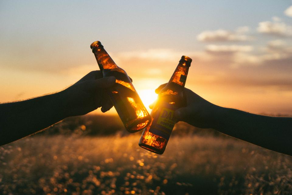 9 Best Beer Stocks To Buy In 2025 | Top Breweries Investment Picks