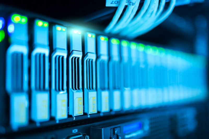 Dominance of Hybrid and Multi-Cloud