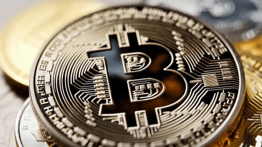Bitcoin Scores All-Time High Monthly and Quarterly Closes Amid Sustained Institutional Interest