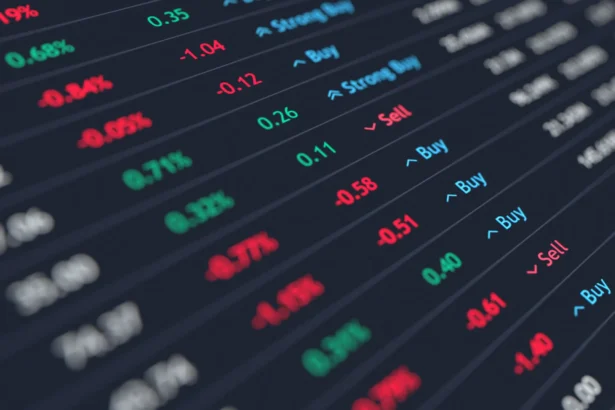 10 Best Competitive Intelligence Tools for Smarter Business Decisions