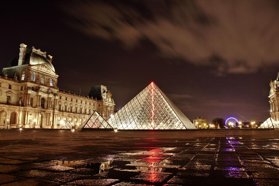 Louvre Museum