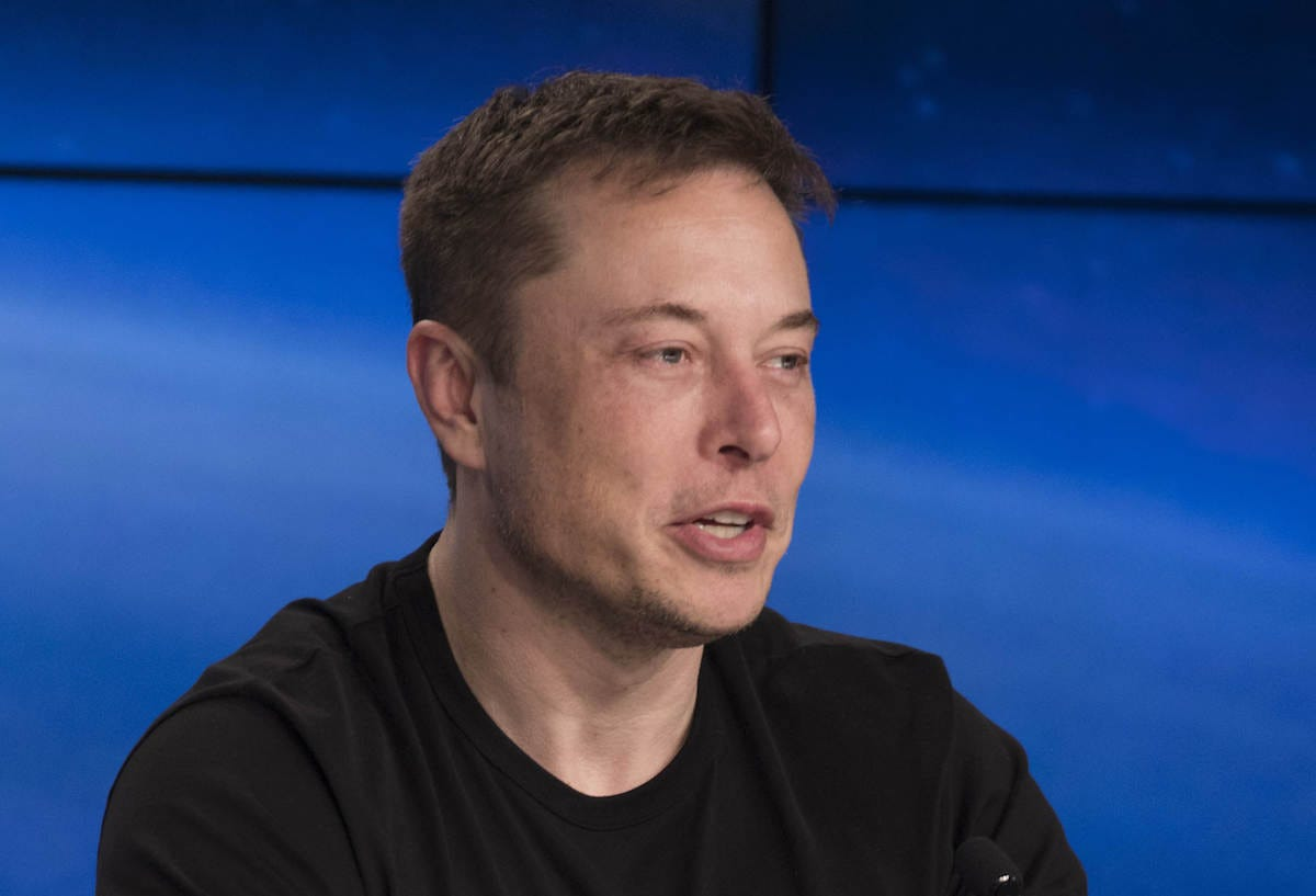 Why does Elon Musk's net worth fluctuate so much?