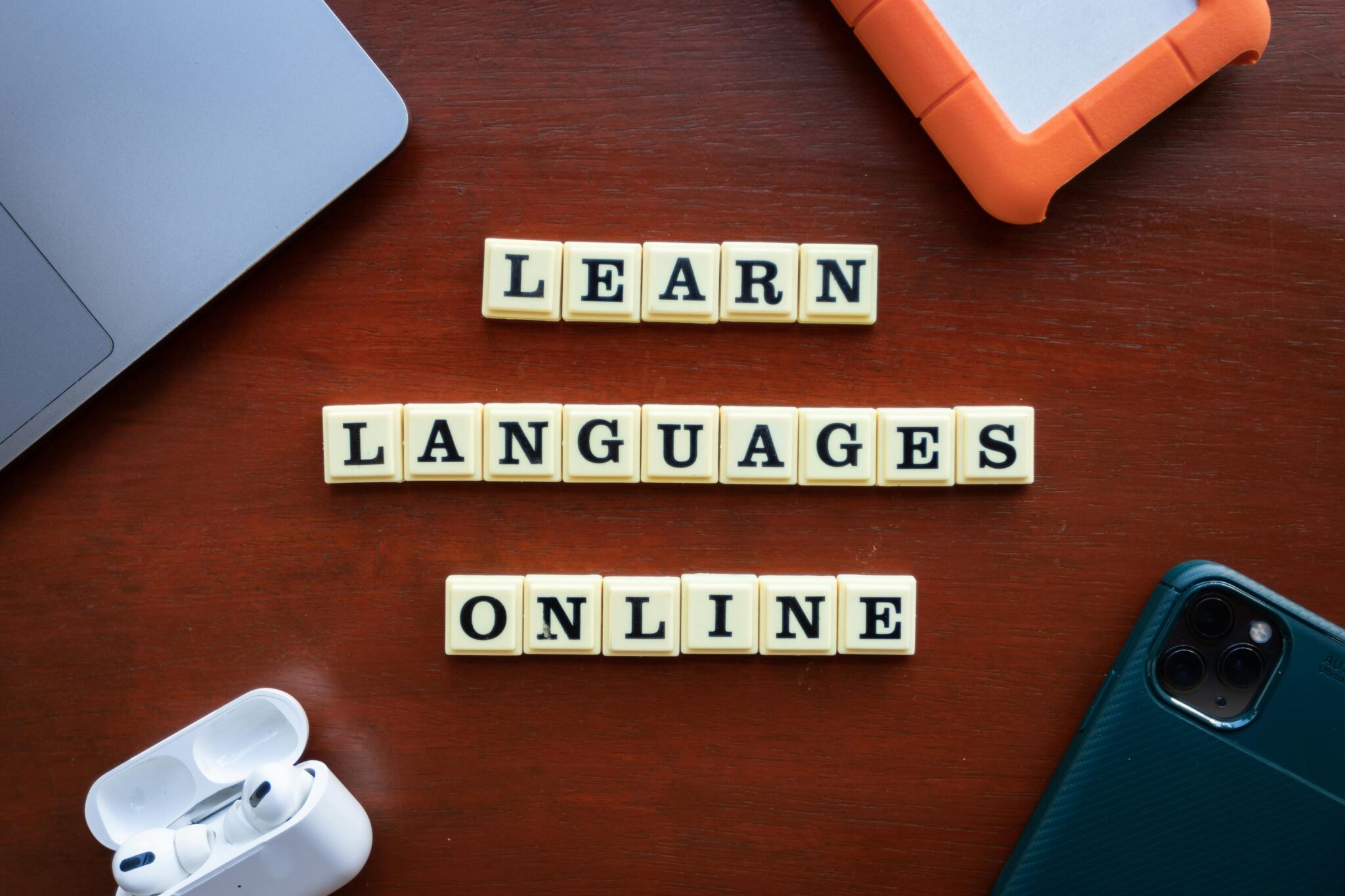How To Learn Sign Language Online: Step By Step Guide