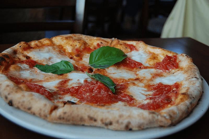 What Is The Name Of The Classic Pizza Topped With Tomato Mozzarella And Basil
