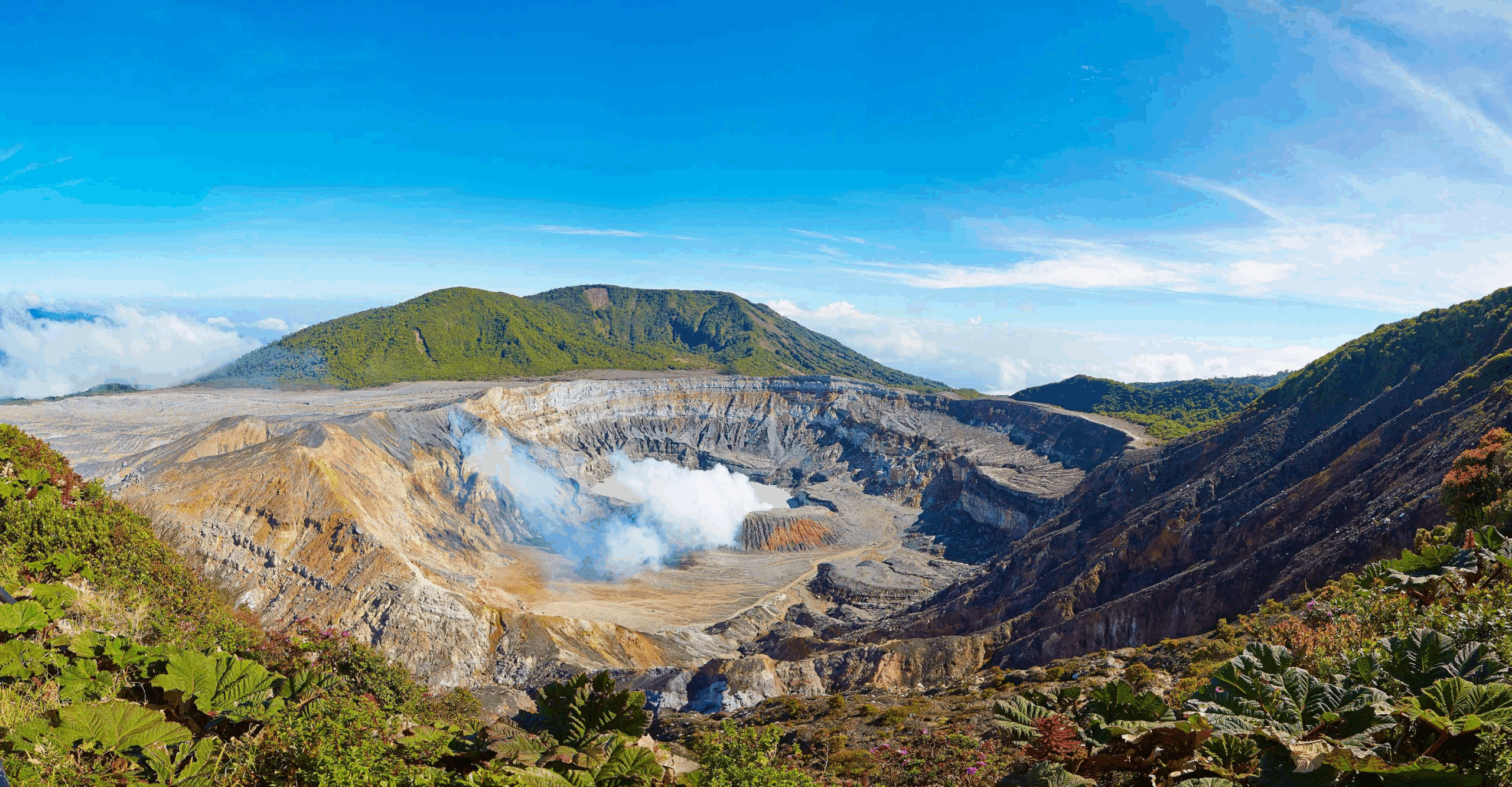 Poás Volcano National Park – A Window Into Earth’s Power