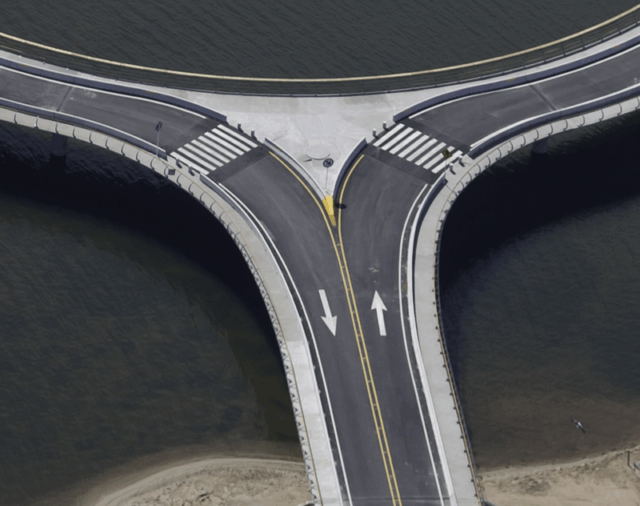 Why Is The Laguna Garzón Bridge A Circle