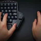 10 Games Designed For Left-Handed Players