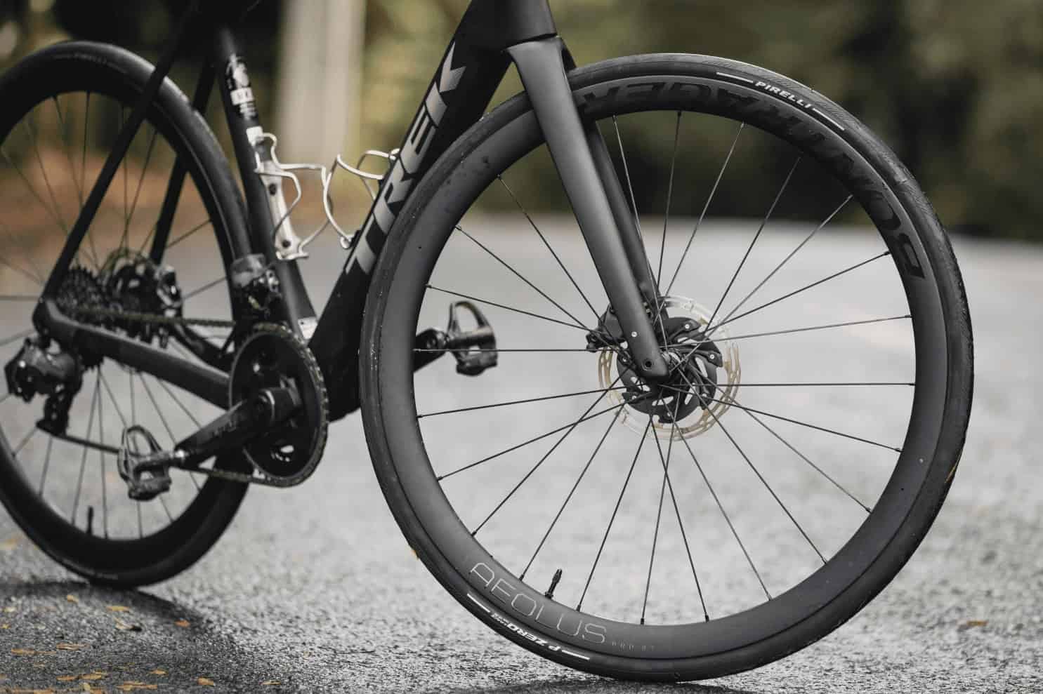 Pirelli P Zero Race TLR