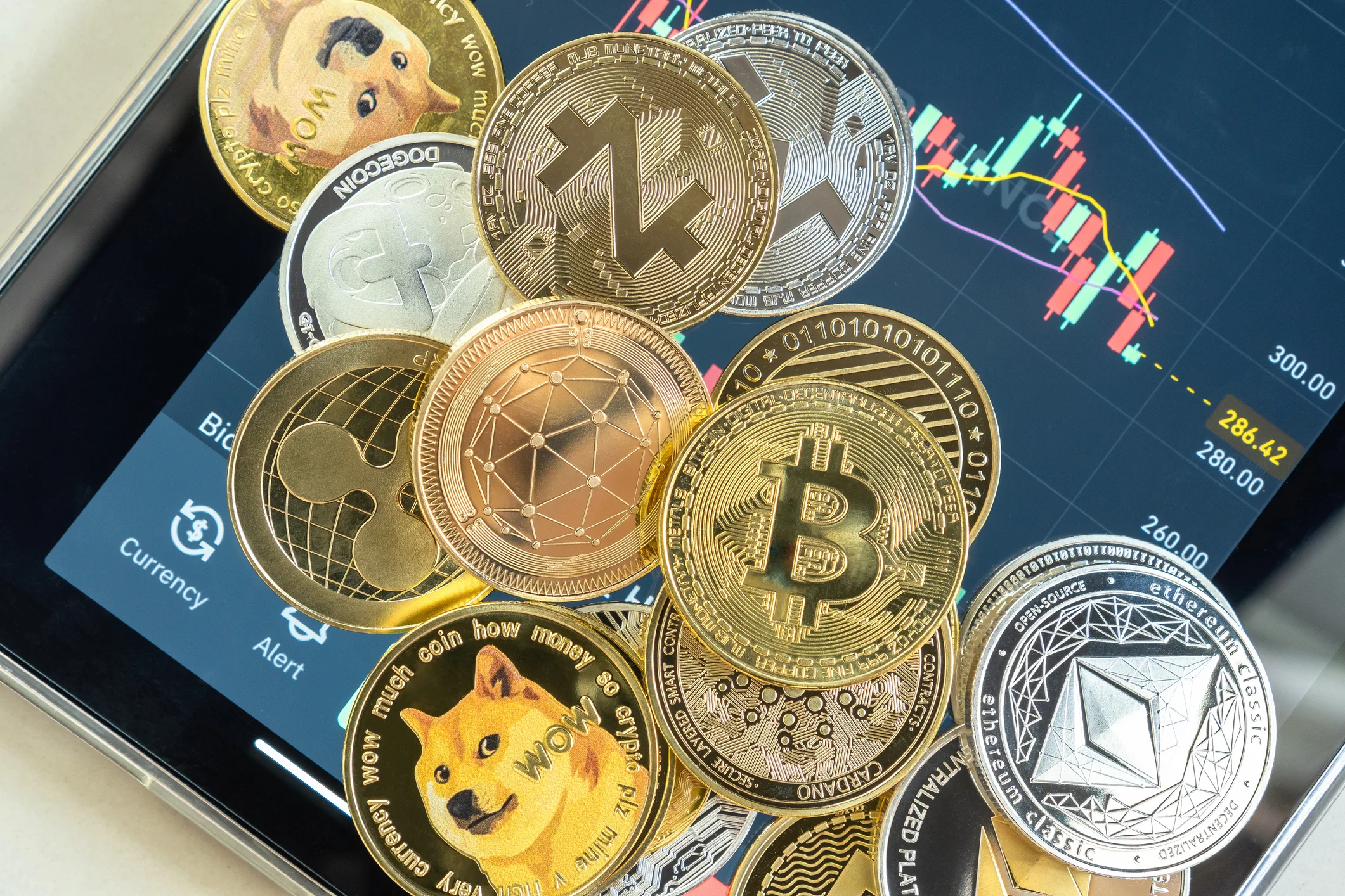 Tokenomics Analyst