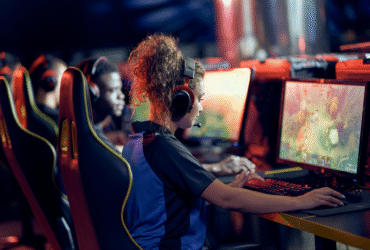 Why Gamers Are Paying to Play as Background Characters