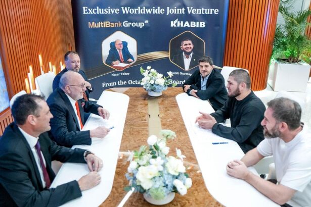 MBG Khabib Signing Company News 1200 x 728 17613924079fOgTsUiWj