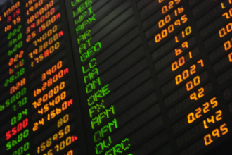 How To Protect Your Money From Currency Fluctuations