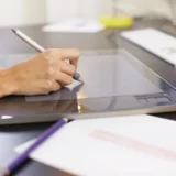 10 Best Fashion Tech Platforms Transforming Style & Retail