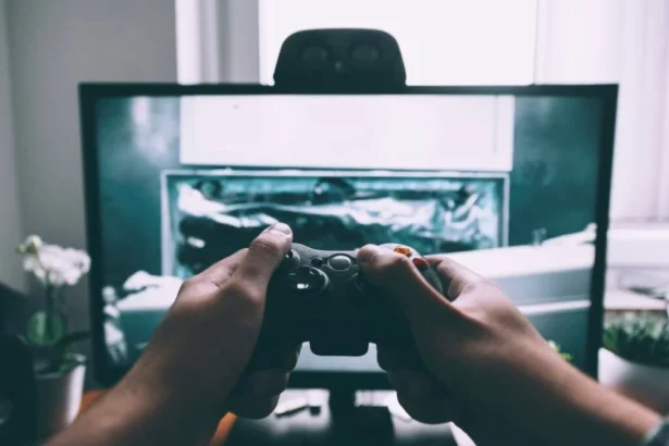 10 Best Games With Cross Platform Support (PC & Mobile)