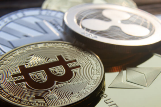 Stablecoin Yield Spreads: Treasuries vs Protocol Returns