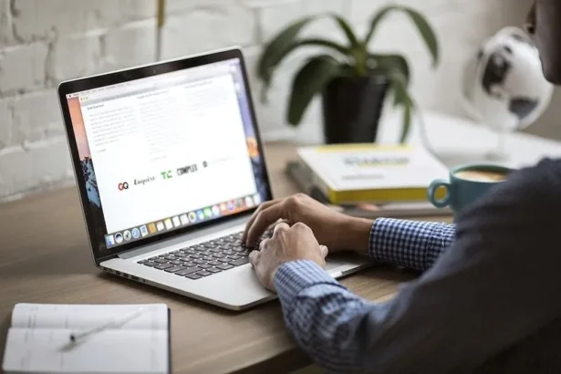 10 Top SaaS Tools for AI Video Generation & Editing Guide