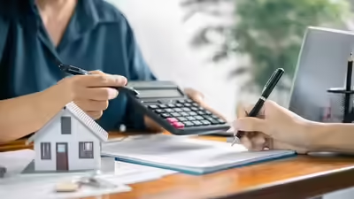 10 Avoid Foreign Transaction Fees While Traveling Smartly