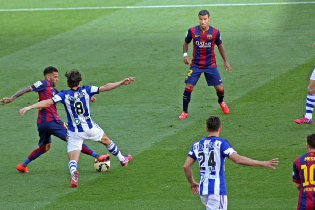 10 AI Boosts Football Coaching: Smarter Game Strategies Now
