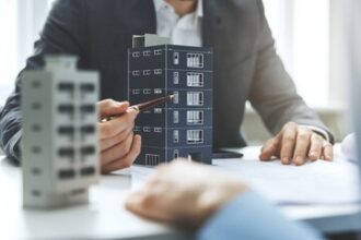 10 Best Commercial Real Estate Bridge Loan Lenders In 2026