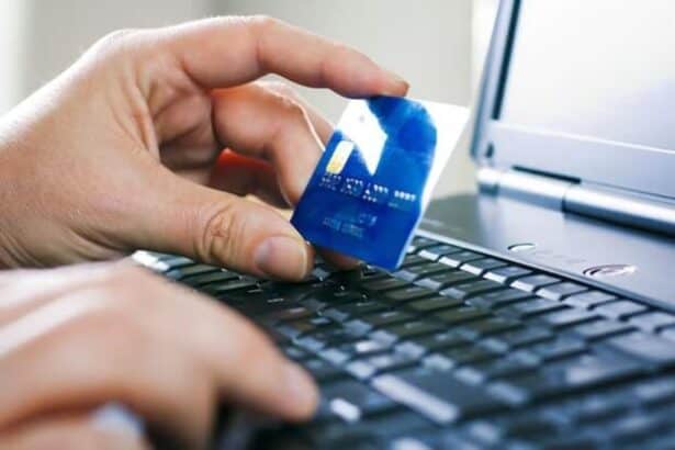 10 Best Small Business Credit Cards for Office & Ad Spend